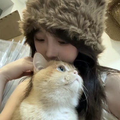 九尾藏不住